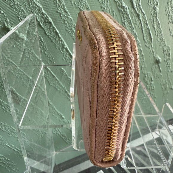 Miu Miu Small Pink Matalasse Napa Leather Wallet - Picture 6 of 7